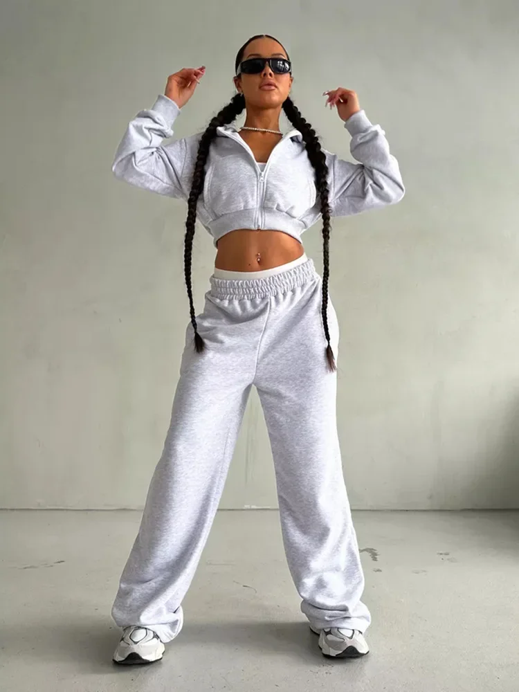 ensemble deux pièces, survêtement et pantalon