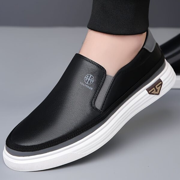 chaussures décontractées simples pour hommes, idéales pour les vacances en plein air, avec semelle souple et dessus doux, mocassins antidérapants