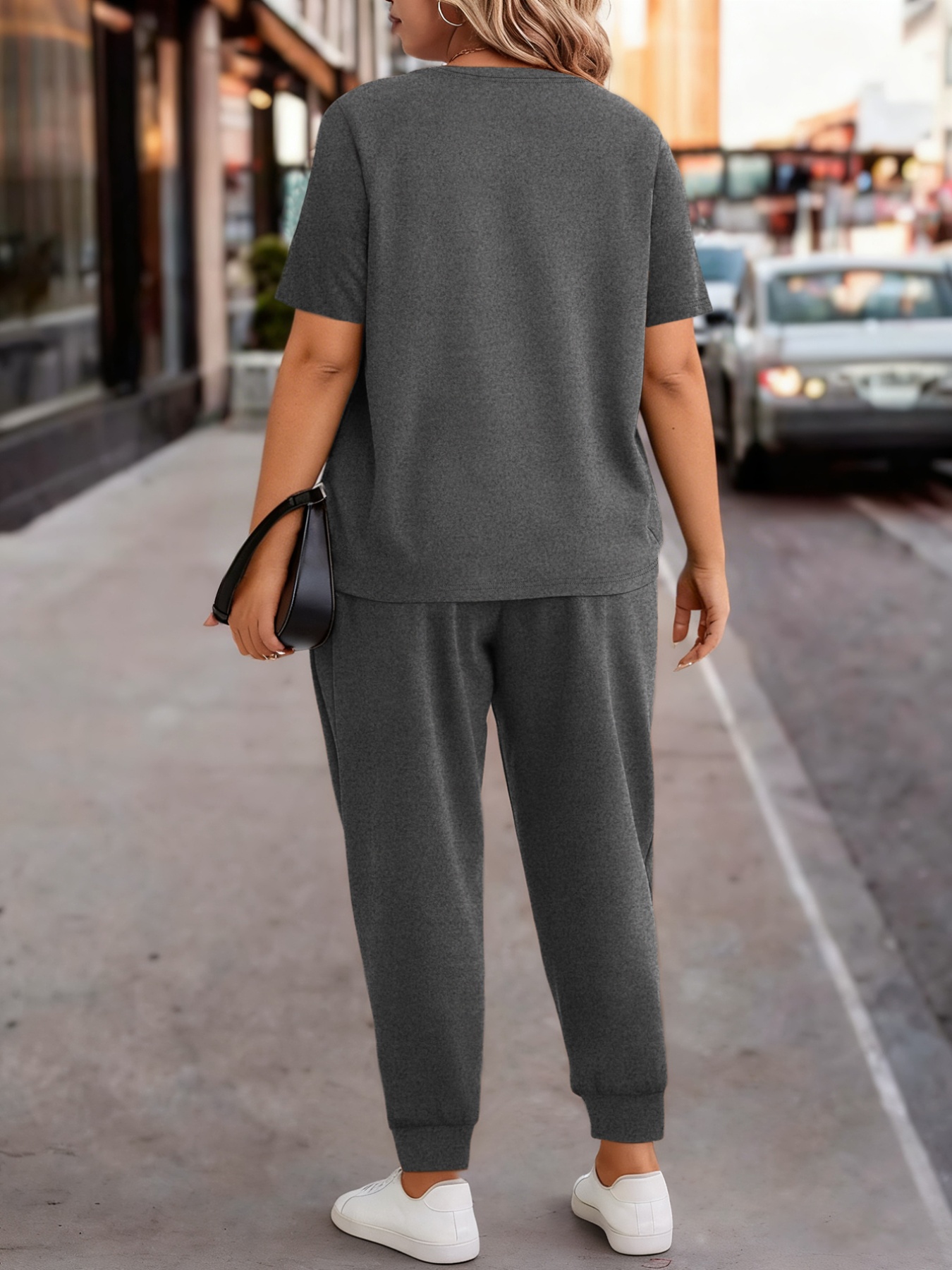 ensemble de détente 2 pièces pour femme grande taille, t shirt et jogging doux à élasticité moyenne avec cordons de serrage et poches, imprimé graphique, style décontracté idéal pour le printemps et l'été ensemble de détente 2 pièces pour femme grande taille, t shirt et jogging doux à élasticité moyenne avec cordons de serrage et poches, imprimé graphique, style décontracté idéal pour le printemps et l'été