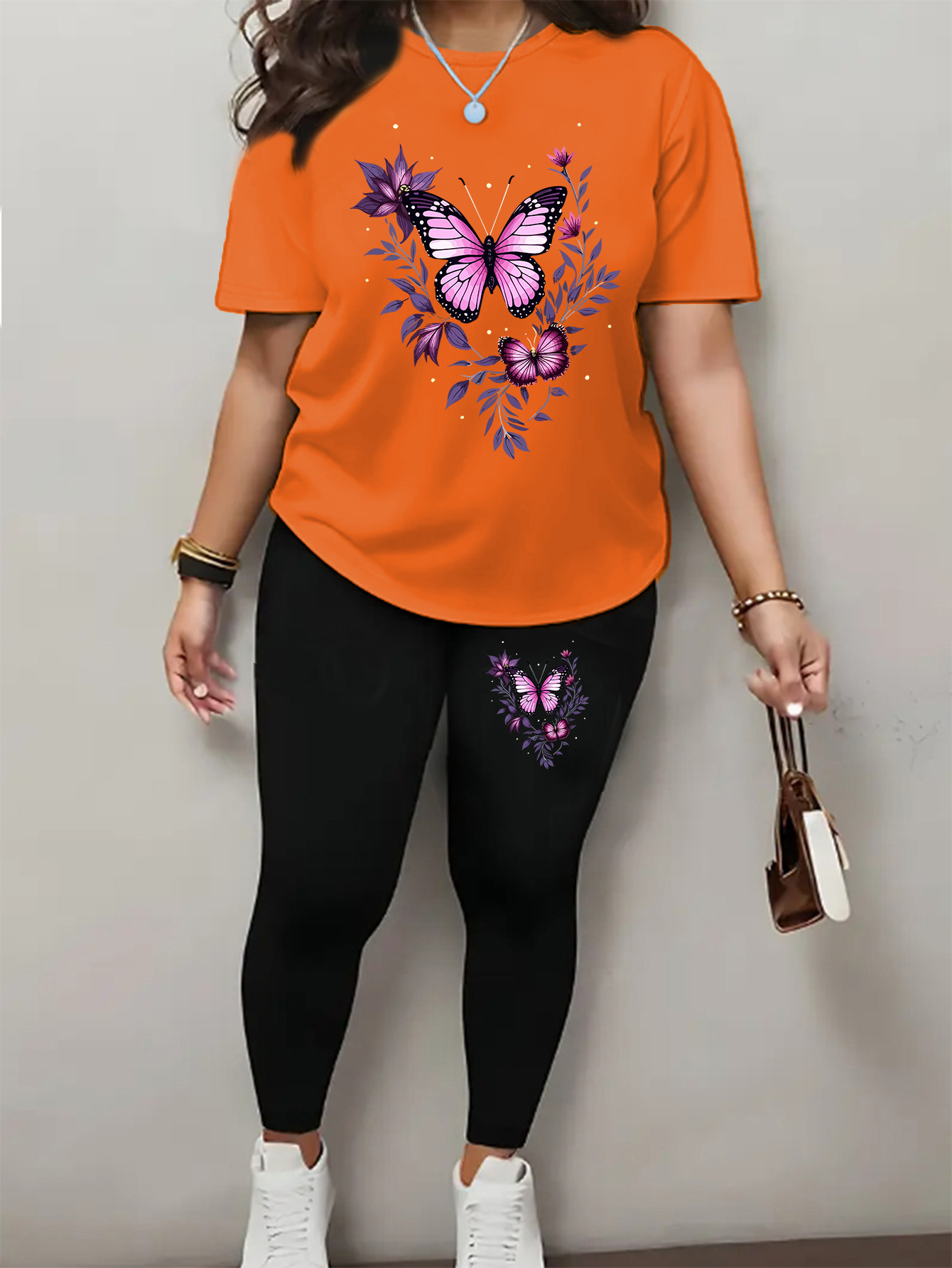 printemps, été, automne et hiver ensemble mode femme à manches courtes avec imprimé papillon rimeur neuf. tenue décontractée saisonnière, design ludique, costume stylisé, vêtements durables, lavable en machine, habillement féminin printemps, été, automne et hiver ensemble mode femme à manches courtes avec imprimé papillon rimeur neuf. tenue décontractée saisonnière, design ludique, costume stylisé, vêtements durables, lavable en machine, habillement féminin