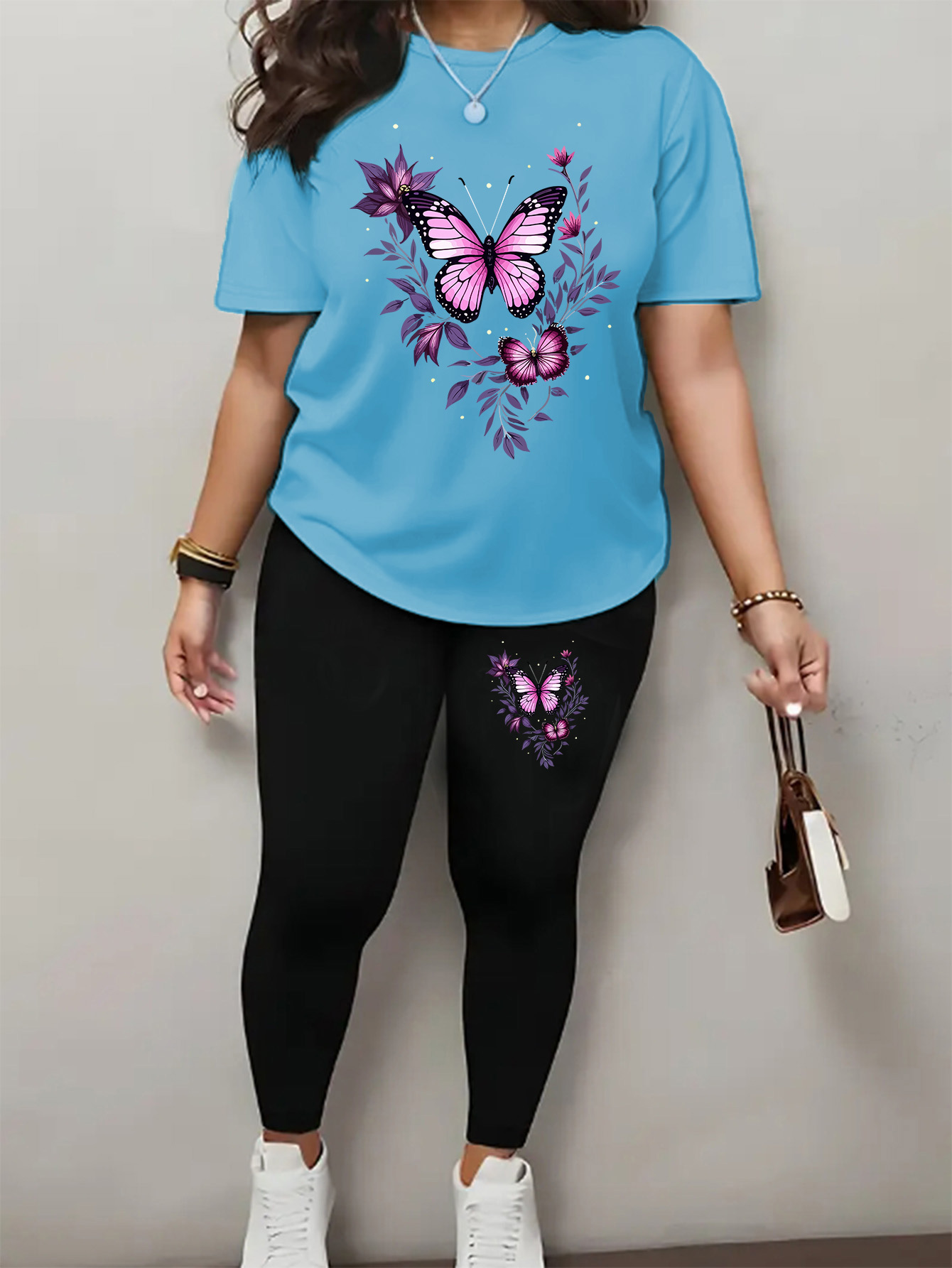 printemps, été, automne et hiver ensemble mode femme à manches courtes avec imprimé papillon rimeur neuf. tenue décontractée saisonnière, design ludique, costume stylisé, vêtements durables, lavable en machine, habillement féminin printemps, été, automne et hiver ensemble mode femme à manches courtes avec imprimé papillon rimeur neuf. tenue décontractée saisonnière, design ludique, costume stylisé, vêtements durables, lavable en machine, habillement féminin