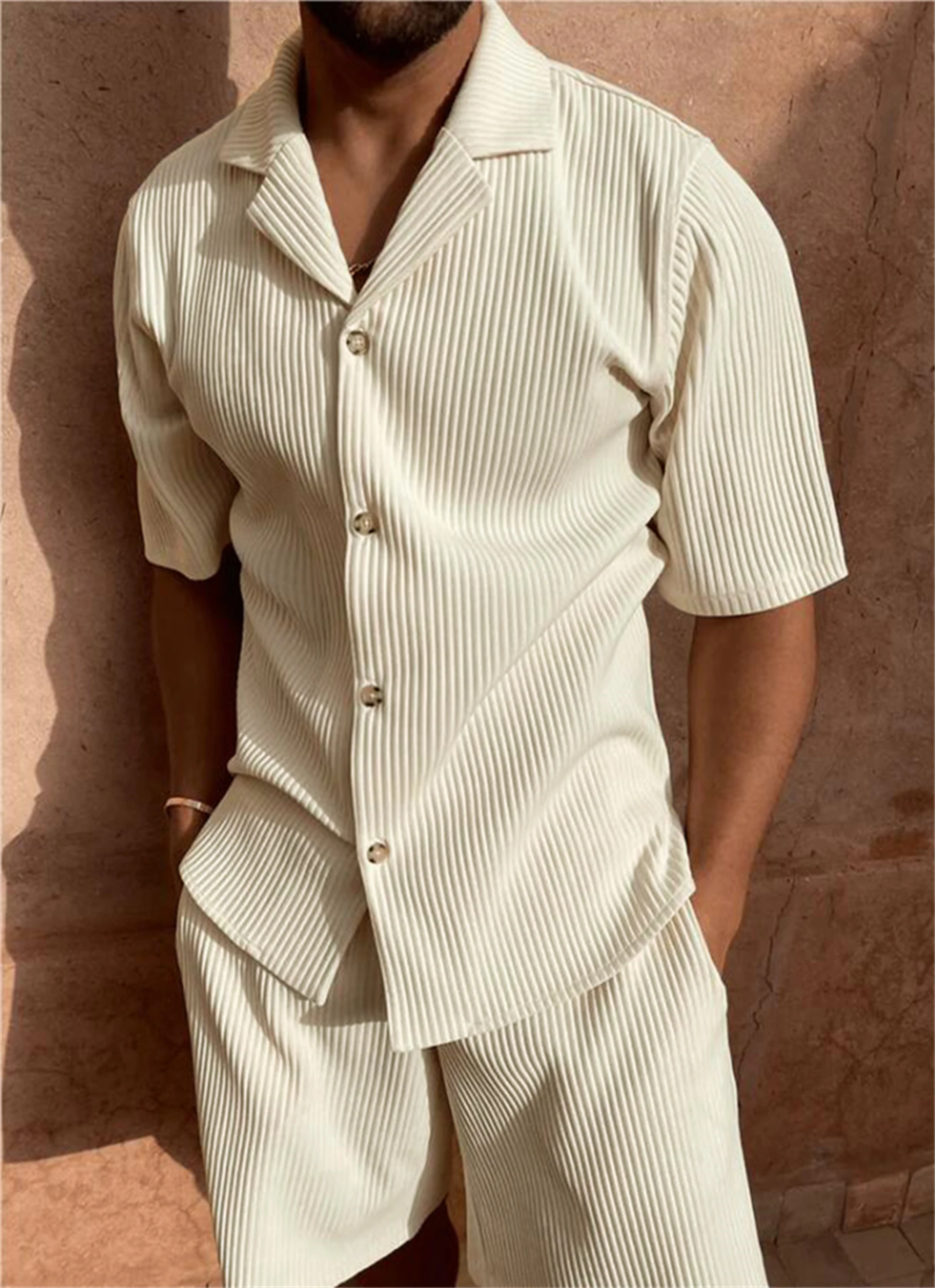 costume printemps/été en velours côtelé de couleur unie, chemise à manches courtes et short extensible, costume de plage décontracté costume printemps/été en velours côtelé de couleur unie, chemise à manches courtes et short extensible, costume de plage décontracté