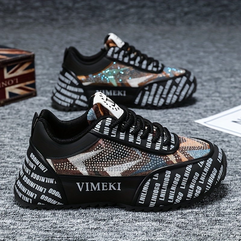 1 paire de baskets à la mode pour hommes chaussures basses décontractées à lacets avec dessus en faux, intérieur en tissu et semelle en caoutchouc 1 paire de baskets à la mode pour hommes chaussures basses décontractées à lacets avec dessus en faux, intérieur en tissu et semelle en caoutchouc
