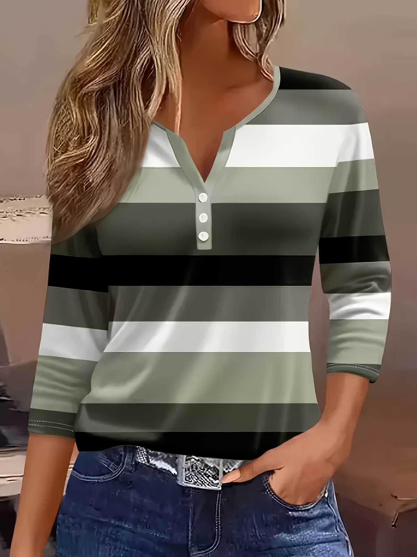 nouvelle arrivée printemps/Été mode femme, style décontracté, t shirt de base ample à rayures, col en v, manches trois quarts, boutonné, haut polyvalent pour les trajets quotidiens et les rendez vous, tendance streetwear pour sortie quotidienne, lavable en machine convient pour un usage quotidien nouvelle arrivée printemps/Été mode femme, style décontracté, t shirt de base ample à rayures, col en v, manches trois quarts, boutonné, haut polyvalent pour les trajets quotidiens et les rendez vous, tendance streetwear pour sortie quotidienne, lavable en machine convient pour un usage quotidien