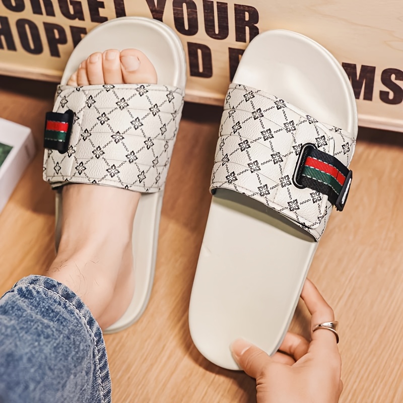 sandales unisexes de luxe à enfiler semelle Épaissie en eva et tissu pu doux à rayures, chaussures universelles intérieures et extérieures pour toutes les saisons, chaussures de fête décontractées et confortables (noir/blanc) style neutre, chaussures pour femmes sandales unisexes de luxe à enfiler semelle Épaissie en eva et tissu pu doux à rayures, chaussures universelles intérieures et extérieures pour toutes les saisons, chaussures de fête décontractées et confortables (noir/blanc) style neutre, chaussures pour femmes